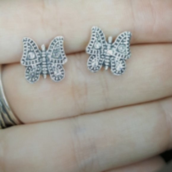 Butterfly Medium Stud Earrings Silver Alloy - Picture 1 of 7